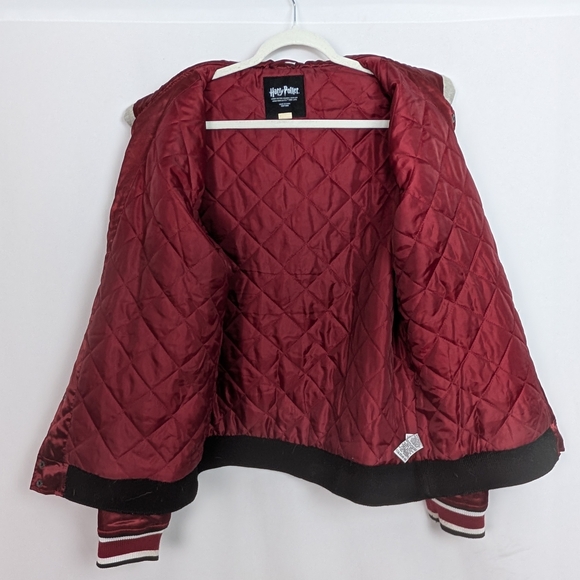 Harry Potter Gryffindor Varsity Jacket - Picture 4 of 13